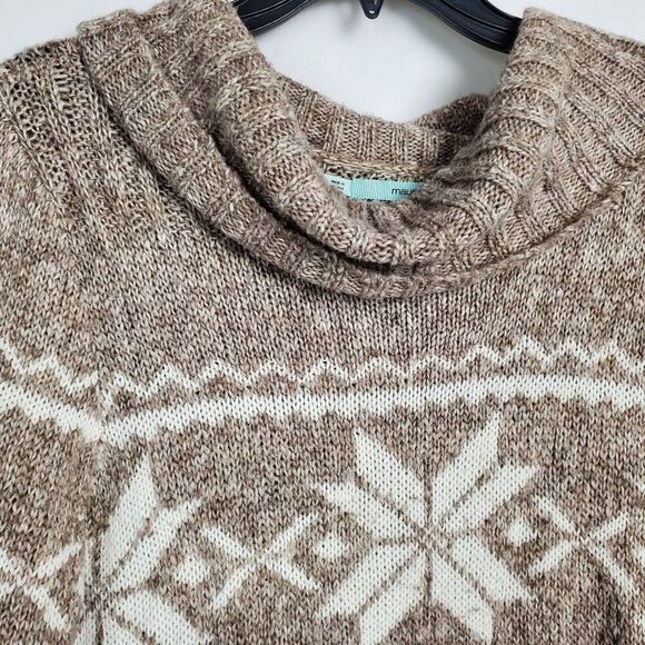 Maurices Size Medium Cowl Neck Stripe Sweater - Picture 3 of 7